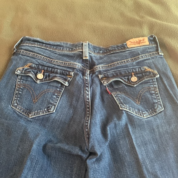 Levi’s 515 Boot Cut jeans. Size 4M. Waist approx 29 “. Inseam approx 29” - Picture 9 of 12
